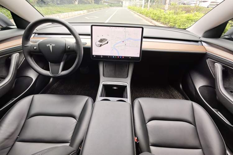 Used Tesla Model 3 2021 Standard Range Rear-Drive Upgraded Version Interior 4
