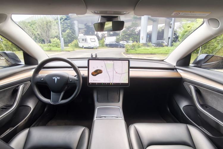 Used Tesla Model 3 2021 Standard Range Rear-Wheel Drive Upgraded Version 3D6 Interior 5