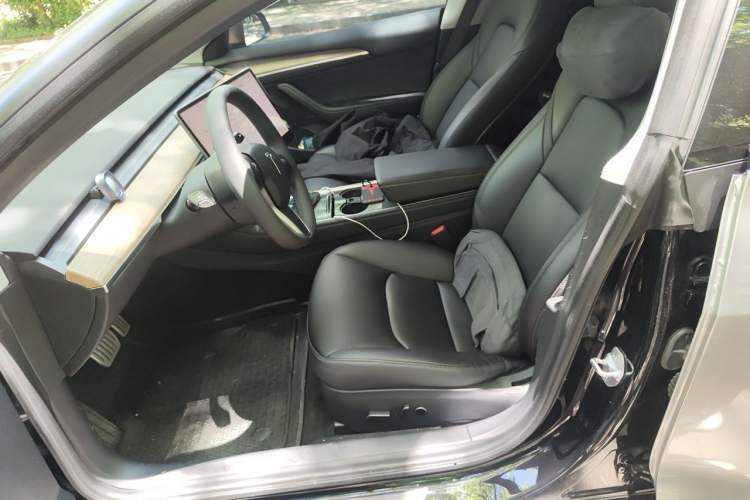 Used Tesla Model 3 2021 Revised Version II – Performance High-Performance All-Wheel-Drive Edition Left Front Seat