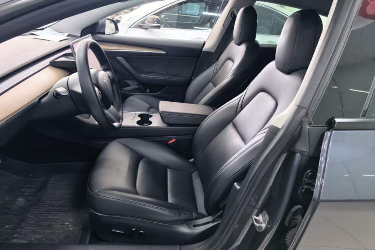 Used Tesla Model 3 2021 Performance High-Performance All-Wheel-Drive Version Left Front Seat