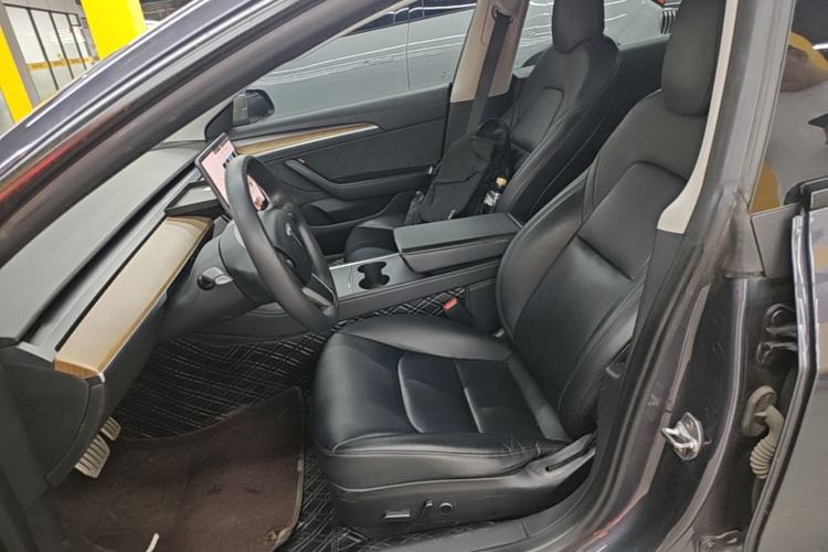 Used Tesla Model 3 2021 Revised Performance Version with All-Wheel Drive 3D1 Left Front Seat