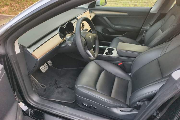 Used Tesla Model 3 2021 Performance High-Performance All-Wheel-Drive Version Left Front Seat