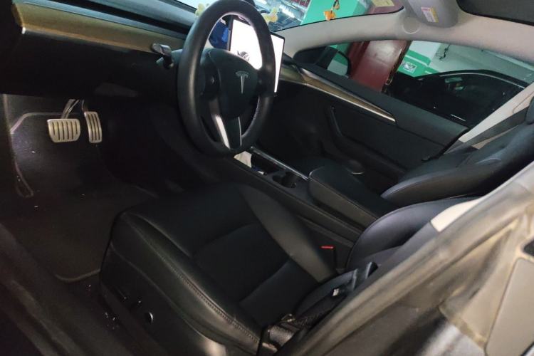 Used Tesla Model 3 2021 Performance High-Performance All-Wheel-Drive Version Left Front Seat