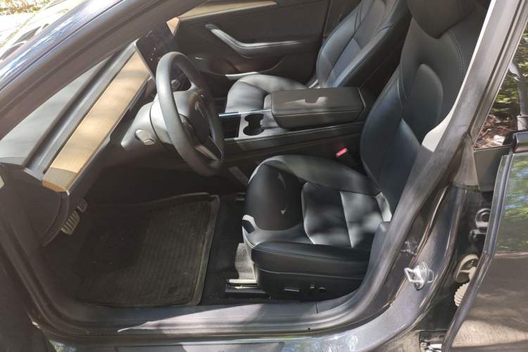 Used Tesla Model 3 2021 Revised Performance Version with All-Wheel Drive 3D1 Left Front Seat