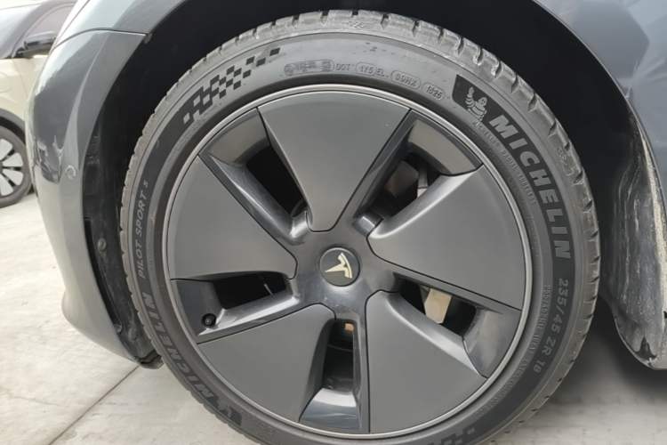Used Tesla Model 3 2021 Revised Version Standard Range Rear-Wheel Drive Upgraded Edition 3D1 Left Front Wheel Hub