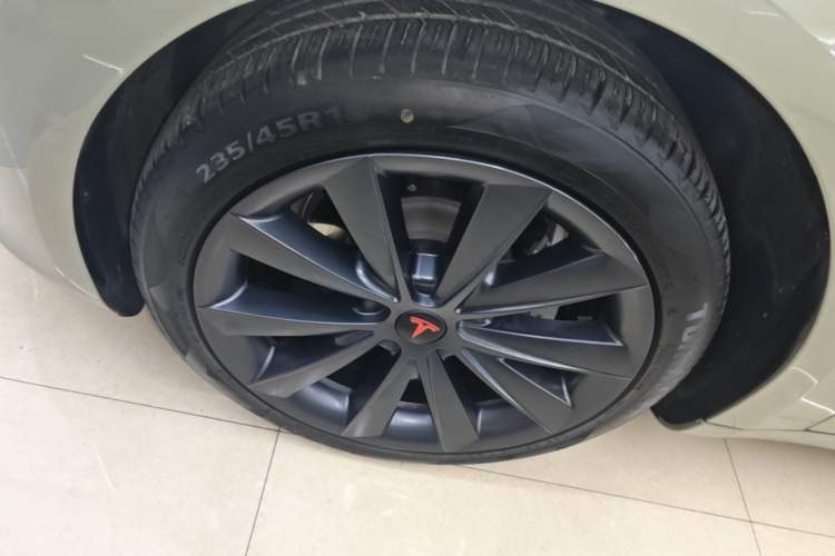 Used Tesla Model 3 2021 Standard Range Rear-Drive Upgraded Version Left Front Wheel Hub