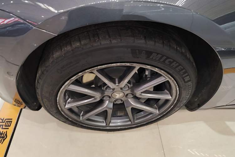 Used Tesla Model 3 2021 Revised Version Standard Range Rear-Wheel Drive Upgraded Edition 3D1 Left Front Wheel Hub