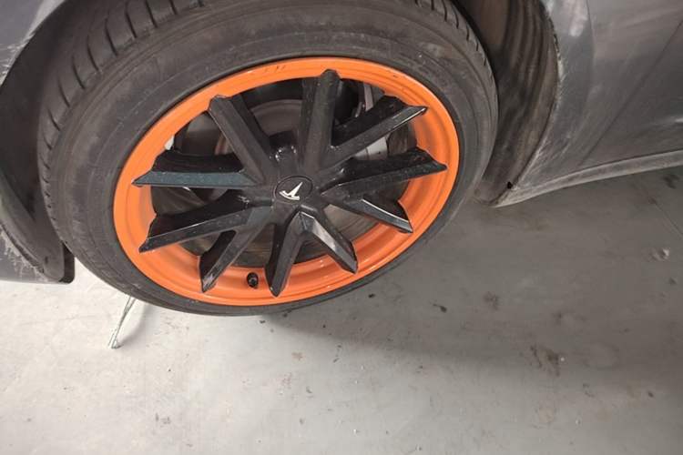 Used Tesla Model 3 2021 Standard Range Rear-Drive Upgraded Version Left Front Wheel Hub