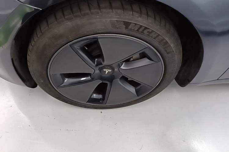 Used Tesla Model 3 2021 Standard Range Rear-Drive Upgraded Version Left Front Wheel Hub
