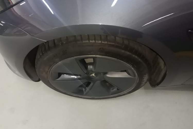 Used Tesla Model 3 2021 Standard Range Rear-Drive Upgraded Version Left Front Wheel Hub