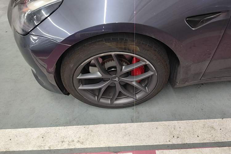 Used Tesla Model 3 2021 Revised Version II – Performance High-Performance All-Wheel-Drive Edition Left Front Wheel Hub