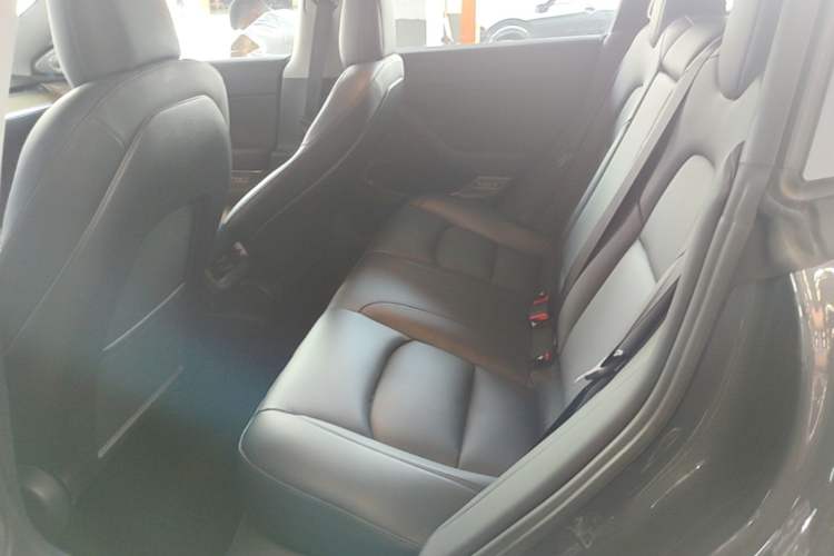 Used Tesla Model 3 2021 Standard Range Rear-Drive Upgraded Version Left Rear Seat