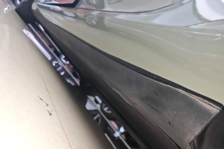 Used Tesla Model 3 2021 Standard Range Rear-Drive Upgraded Version Left Side Sill