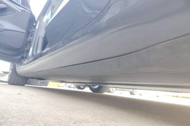 Used Tesla Model 3 2021 Standard Range Rear-Wheel Drive Upgraded Version 3D6 Left Side Sill