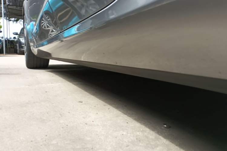 Used Tesla Model 3 2021 Performance High-Performance All-Wheel-Drive Version Left Side Sill
