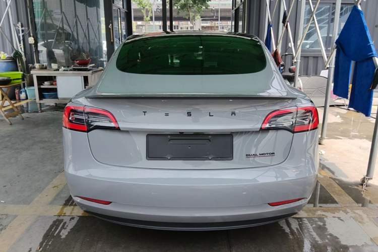 Used Tesla Model 3 2021 Revised Version II – Performance High-Performance All-Wheel-Drive Edition Rear