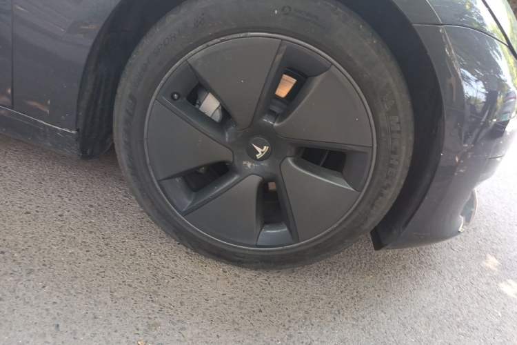 Used Tesla Model 3 2021 Standard Range Rear-Wheel Drive Upgraded Version 3D6 Right Front Wheel Hub