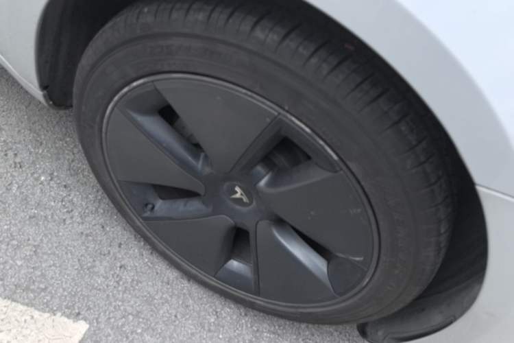 Used Tesla Model 3 2021 Revised Version Standard Range Rear-Wheel Drive Upgraded Edition 3D1 Right Front Wheel Hub