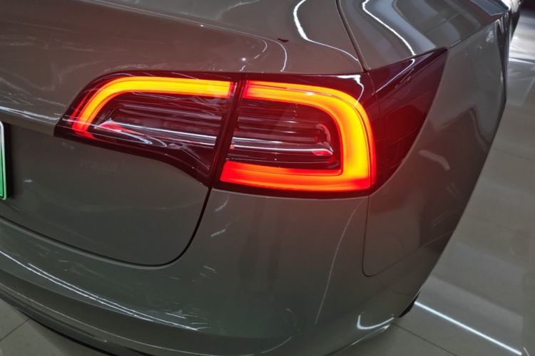 Used Tesla Model 3 2021 Standard Range Rear-Drive Upgraded Version Right Rear Taillight