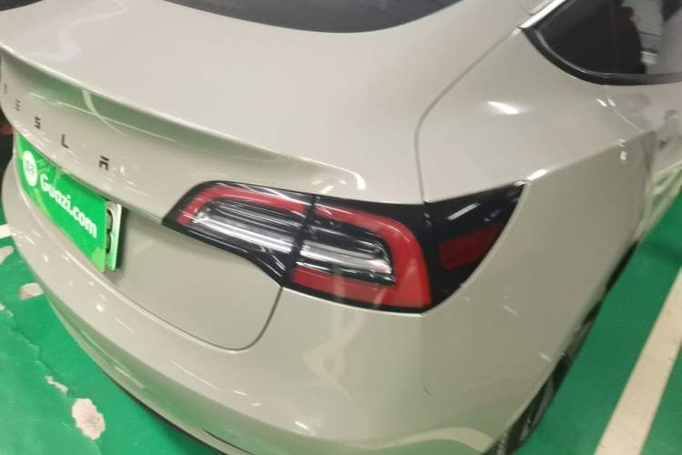 Used Tesla Model 3 2021 Standard Range Rear-Drive Upgraded Version Right Rear Taillight