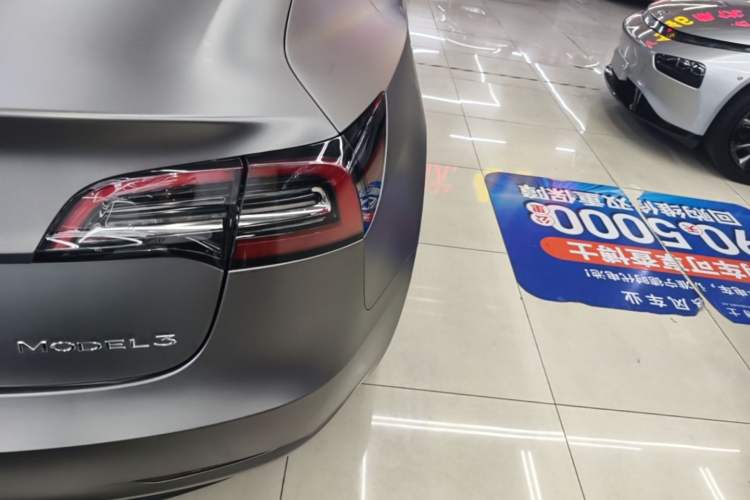 Used Tesla Model 3 2021 Standard Range Rear-Wheel Drive Upgraded Version 3D6 Right Rear Taillight