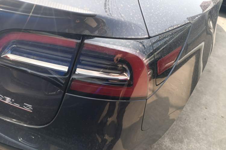 Used Tesla Model 3 2021 Performance High-Performance All-Wheel-Drive Version Right Rear Taillight