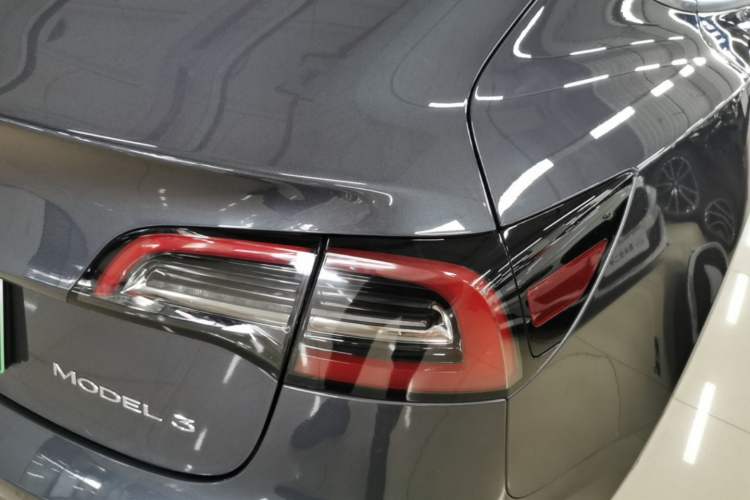 Used Tesla Model 3 2021 Standard Range Rear-Wheel Drive Upgraded Version 3D6 Right Rear Taillight