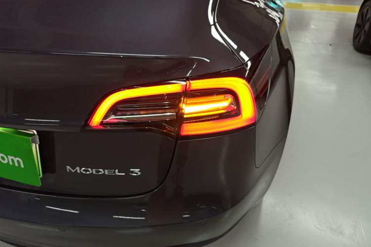 Used Tesla Model 3 2021 Standard Range Rear-Drive Upgraded Version Right Rear Taillight