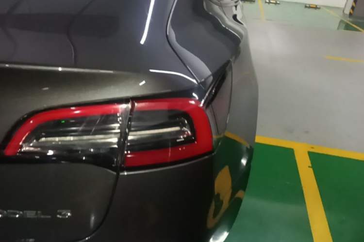Used Tesla Model 3 2021 Standard Range Rear-Drive Upgraded Version Right Rear Taillight