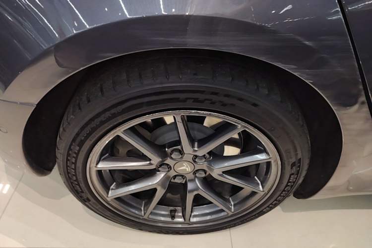 Used Tesla Model 3 2021 Revised Version Standard Range Rear-Wheel Drive Upgraded Edition 3D1 Right Rear Wheel Hub