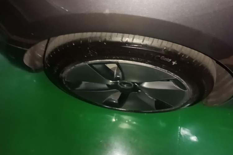 Used Tesla Model 3 2021 Standard Range Rear-Drive Upgraded Version Right Rear Wheel Hub