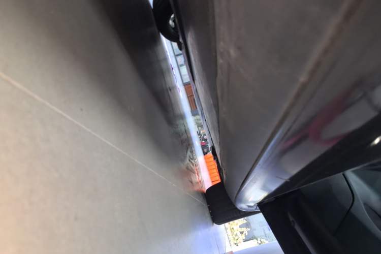 Used Tesla Model 3 2021 Standard Range Rear-Drive Upgraded Version Right Side Sill