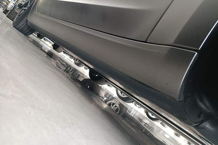 Used Tesla Model 3 2021 Standard Range Rear-Wheel Drive Upgraded Version 3D6 Right Side Sill