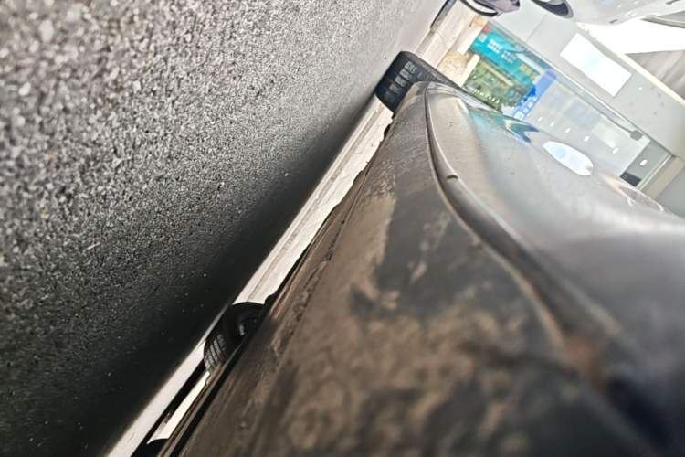 Used Tesla Model 3 2021 Standard Range Rear-Wheel Drive Upgraded Version 3D6 Right Side Sill