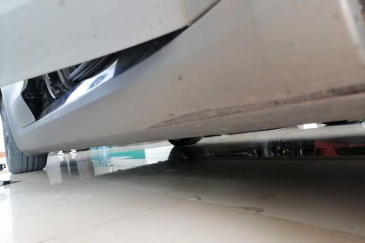 Used Tesla Model 3 2021 Performance High-Performance All-Wheel-Drive Version 3D6 Right Side Sill