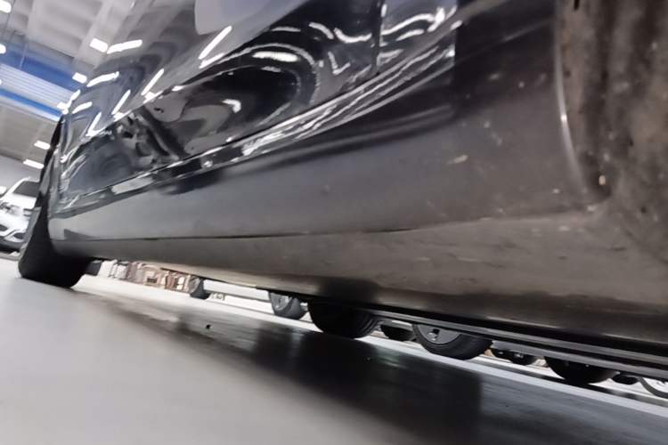 Used Tesla Model 3 2021 Standard Range Rear-Drive Upgraded Version Right Side Sill
