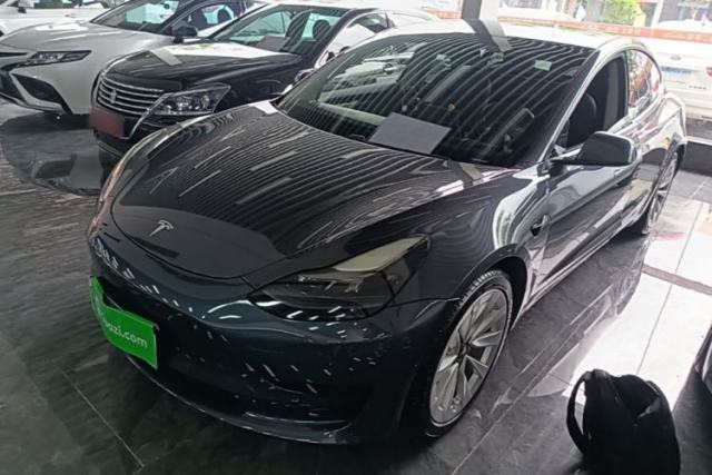 Ojetý Tesla Model 3 2021 Standard Range Rear-Drive Upgraded Version