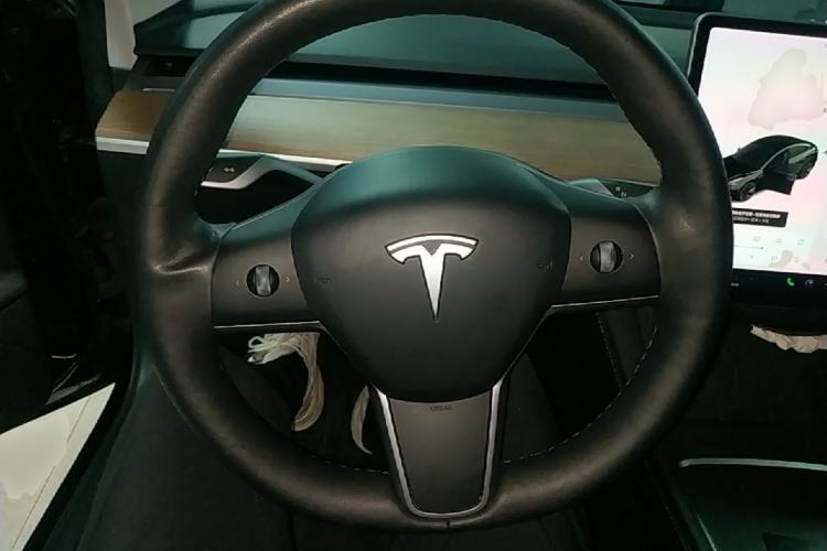 Used Tesla Model 3 2021 Standard Range Rear-Wheel Drive Upgraded Version 3D6 Steering Wheel