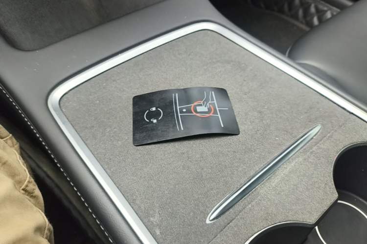 Used Tesla Model 3 2021 Revised Version Standard Range Rear-Wheel Drive Upgraded Edition 3D1 Vehicle Key