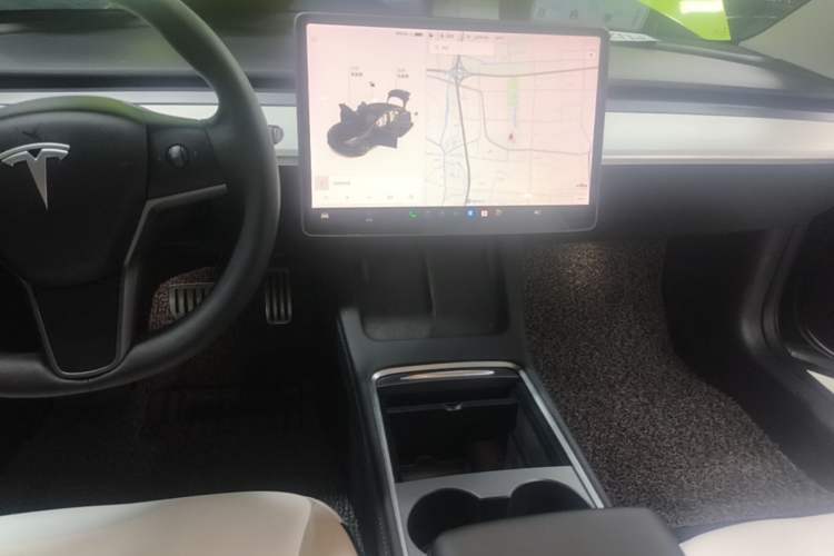 Used Tesla Model 3 2021 Performance High-Performance All-Wheel-Drive Version Audio And AC Panel