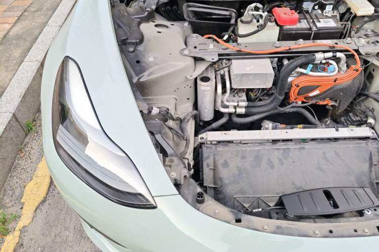 Used Tesla Model 3 2021 Standard Range Rear-Drive Upgraded Version Engine Bay Right