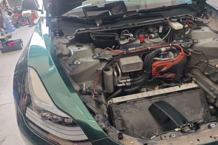 Used Tesla Model 3 2021 Revised Version II – Performance High-Performance All-Wheel-Drive Edition Engine Bay Right