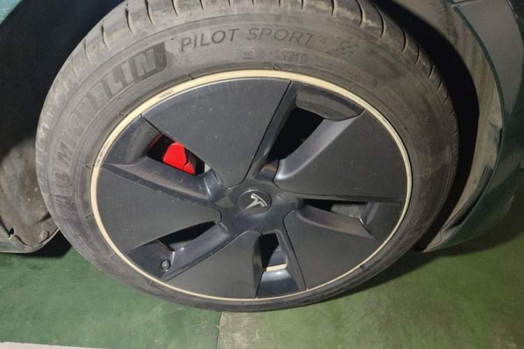 Used Tesla Model 3 2021 Standard Range Rear-Wheel Drive Upgraded Version 3D6 Exterior 1
