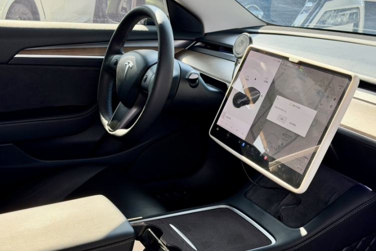 Used Tesla Model 3 2021 Standard Range Rear-Drive Upgraded Version Interior 2