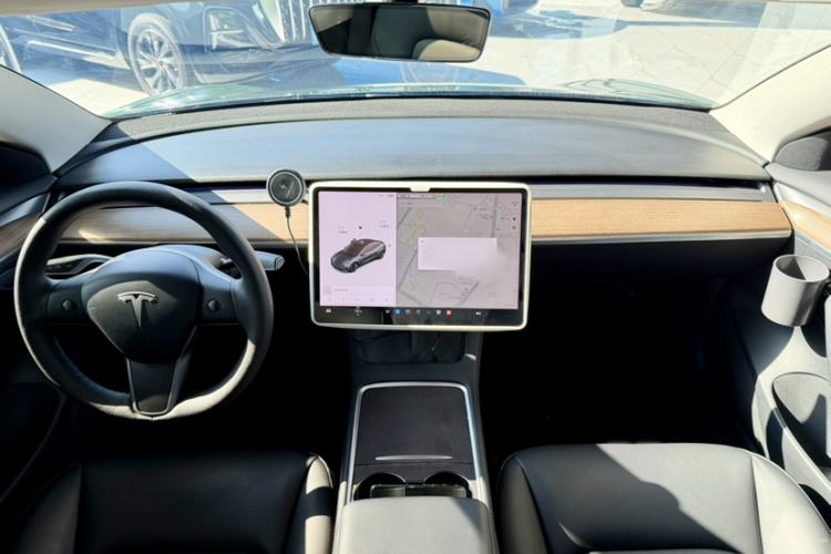Used Tesla Model 3 2021 Standard Range Rear-Drive Upgraded Version Interior 3