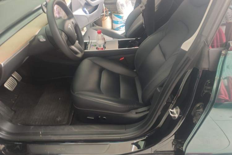 Used Tesla Model 3 2021 Revised Version II – Performance High-Performance All-Wheel-Drive Edition Left Front Seat