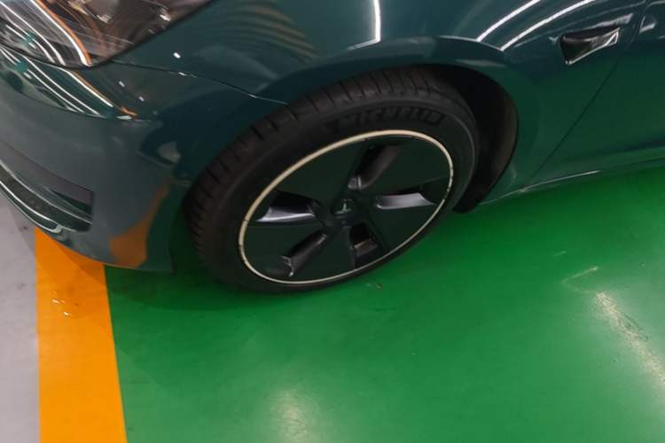 Used Tesla Model 3 2021 Standard Range Rear-Wheel Drive Upgraded Version 3D6 Left Front Wheel Hub