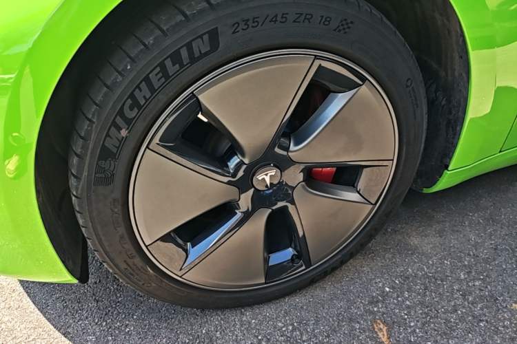 Used Tesla Model 3 2021 Standard Range Rear-Wheel Drive Upgraded Version 3D6 Left Front Wheel Hub