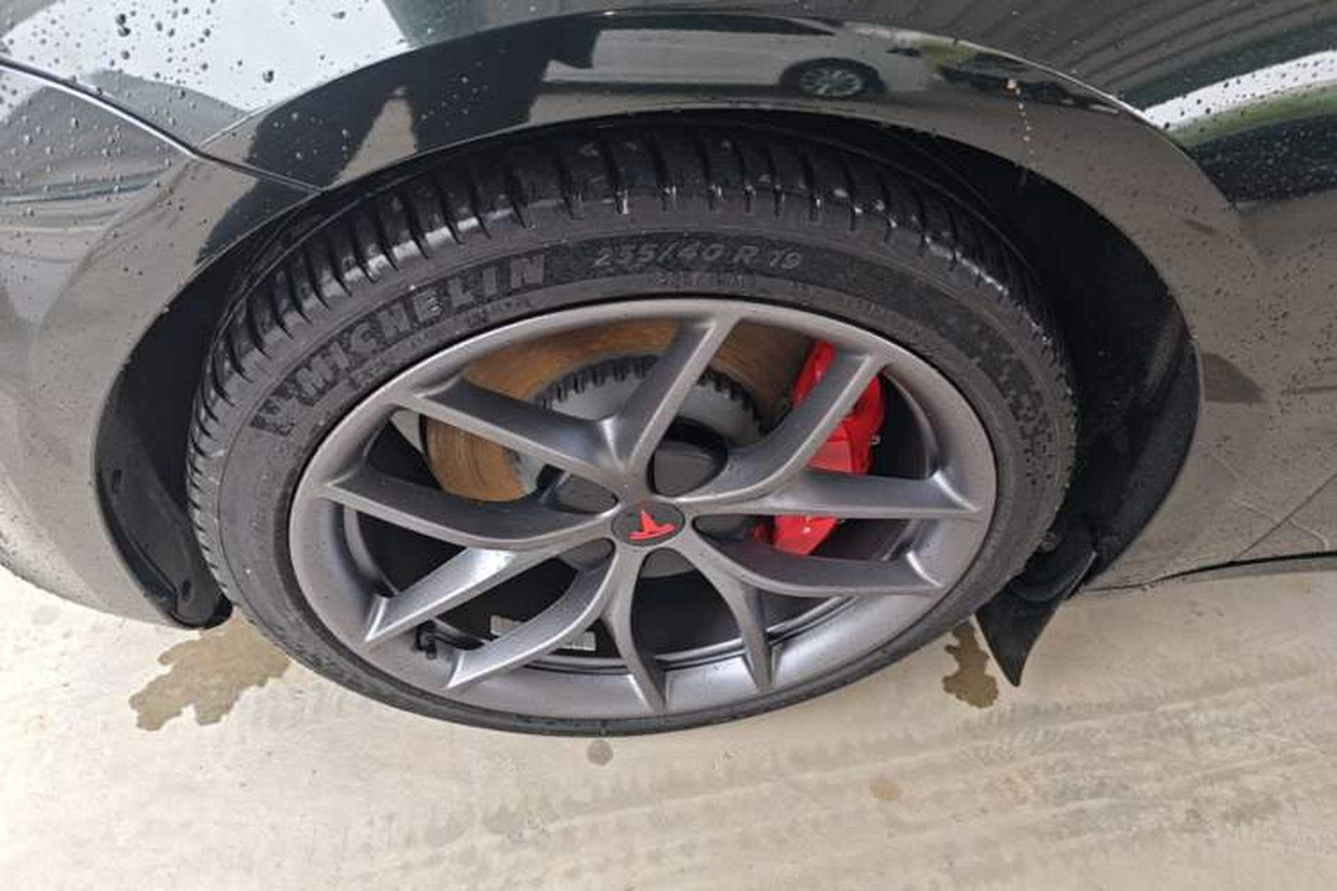 Used Tesla Model 3 2021 Performance High-Performance All-Wheel-Drive Version Left Front Wheel Hub