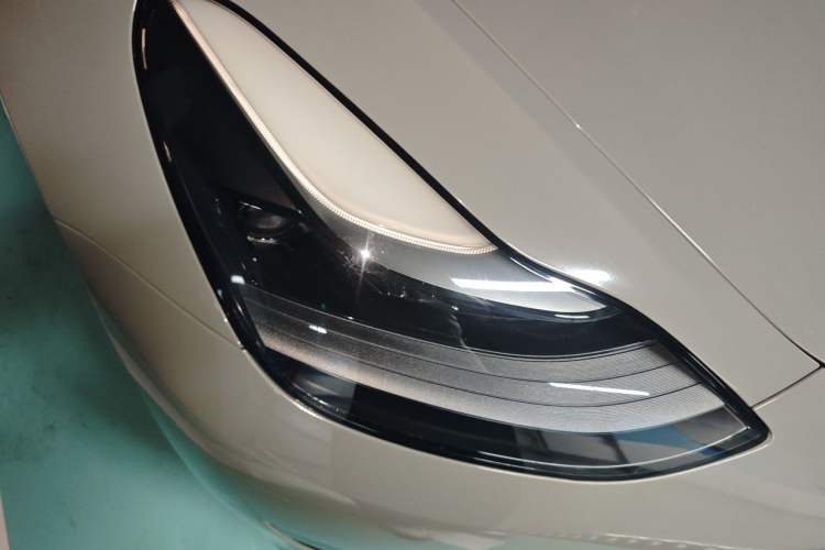 Used Tesla Model 3 2021 Standard Range Rear-Drive Upgraded Version Right Front Headlight
